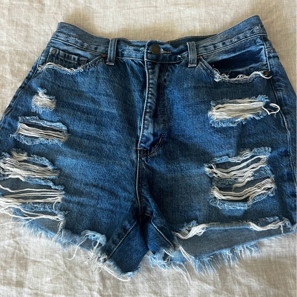 Petra 153 Jean Shorts